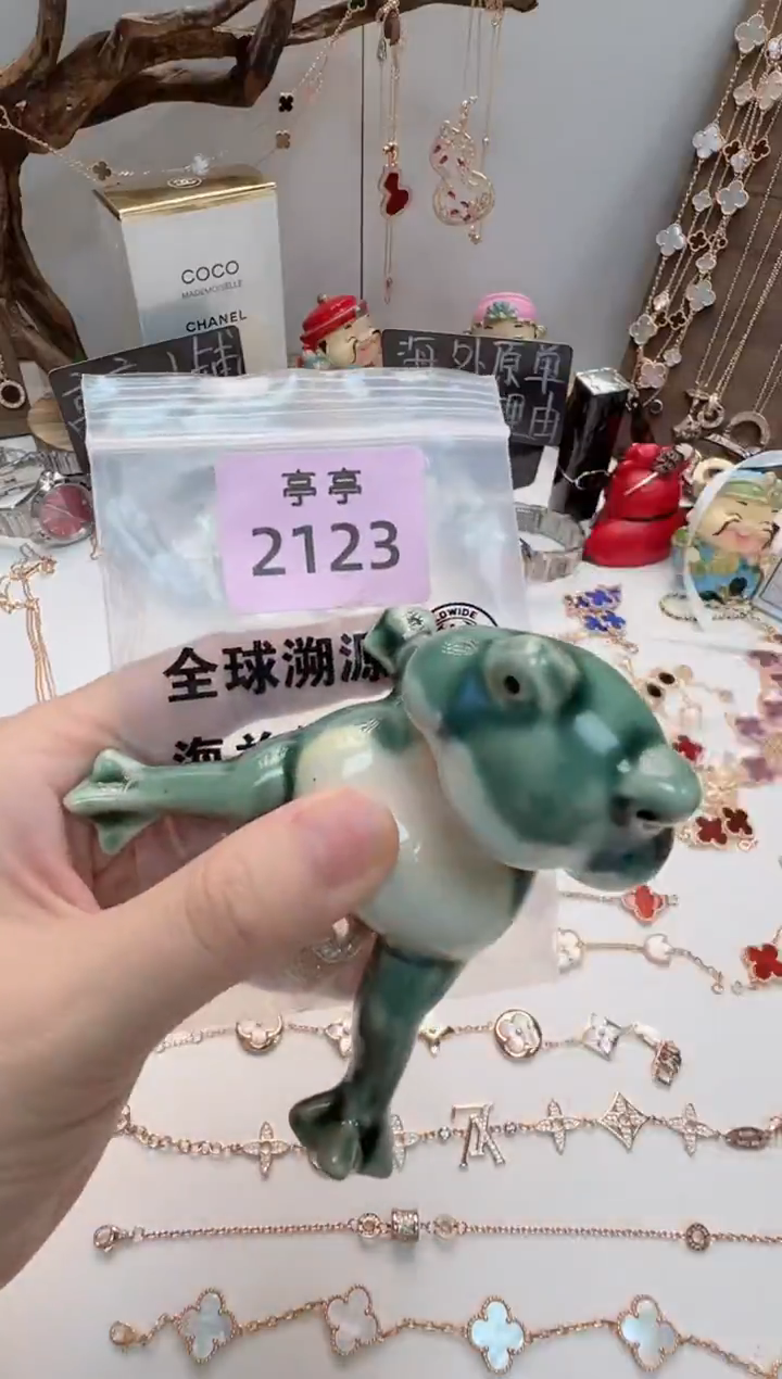 菲*华禄甄选阁亭亭总铺