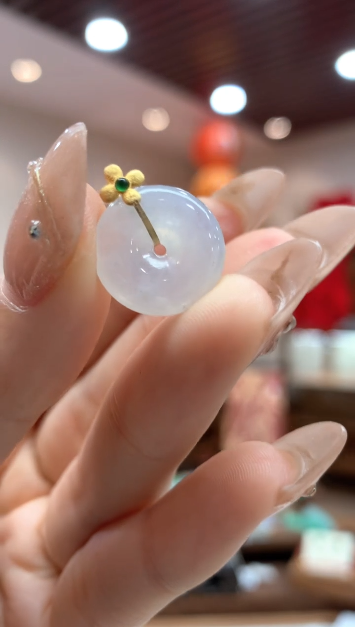 【闪购商品】翡翠吊坠(不含链)18K金镶嵌平安扣