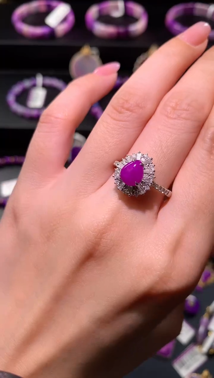 【闪购商品】苏纪石（舒俱来）.18K金镶嵌舒俱来戒指