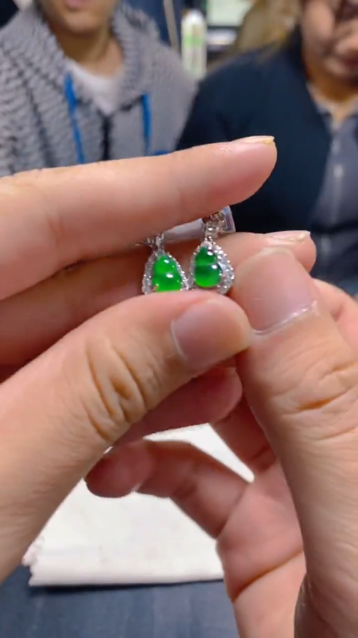 【闪购商品】翡翠耳饰未镶嵌0347117781多样性发一