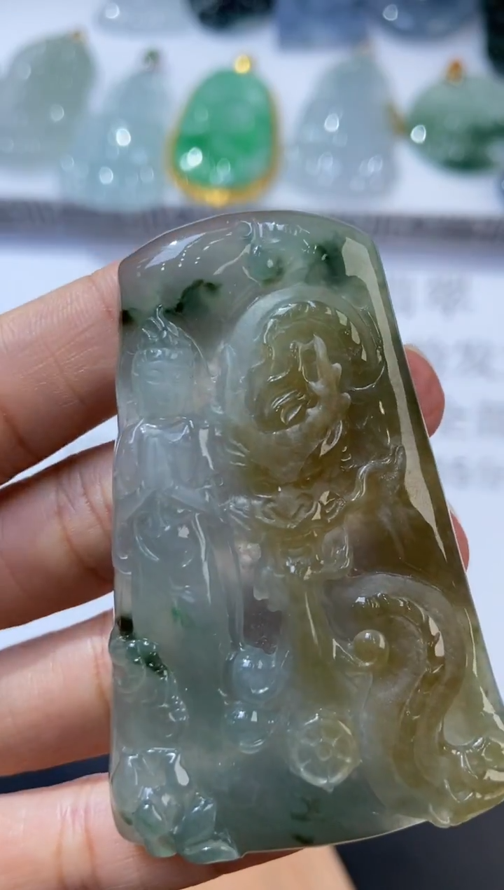 未镶嵌挂件翡翠376541  多人