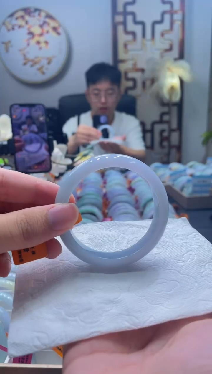 翡翠手镯未镶嵌238-55