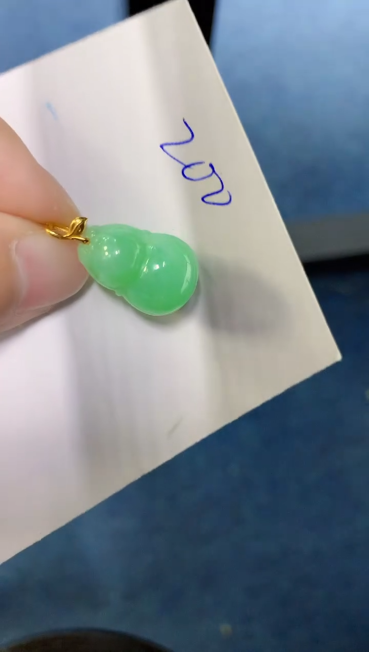 翡翠18K金镶嵌颈饰000000000