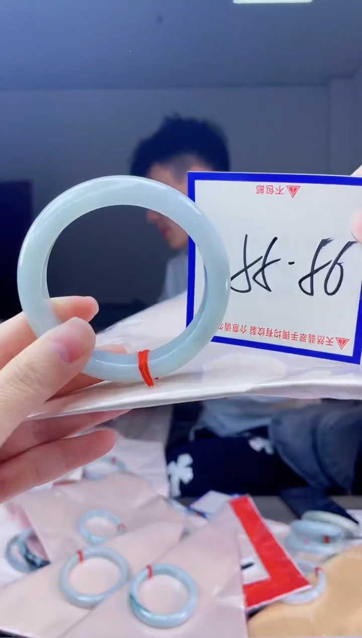 未镶嵌手镯翡翠我