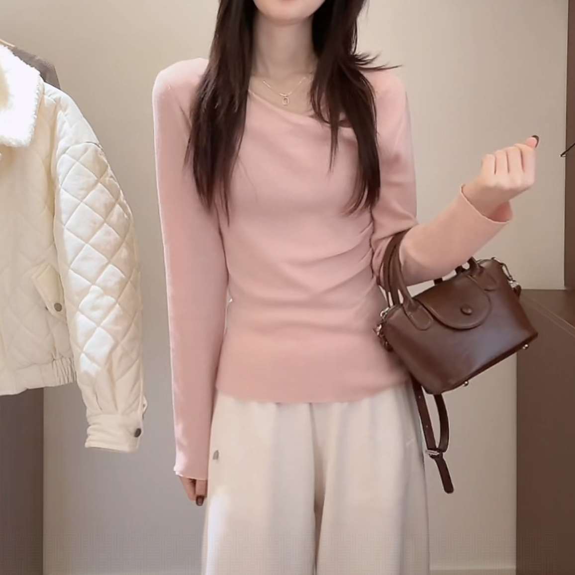 气质短款百搭显瘦V领长袖打底针织衫秋冬季时尚修身纯色保暖上衣