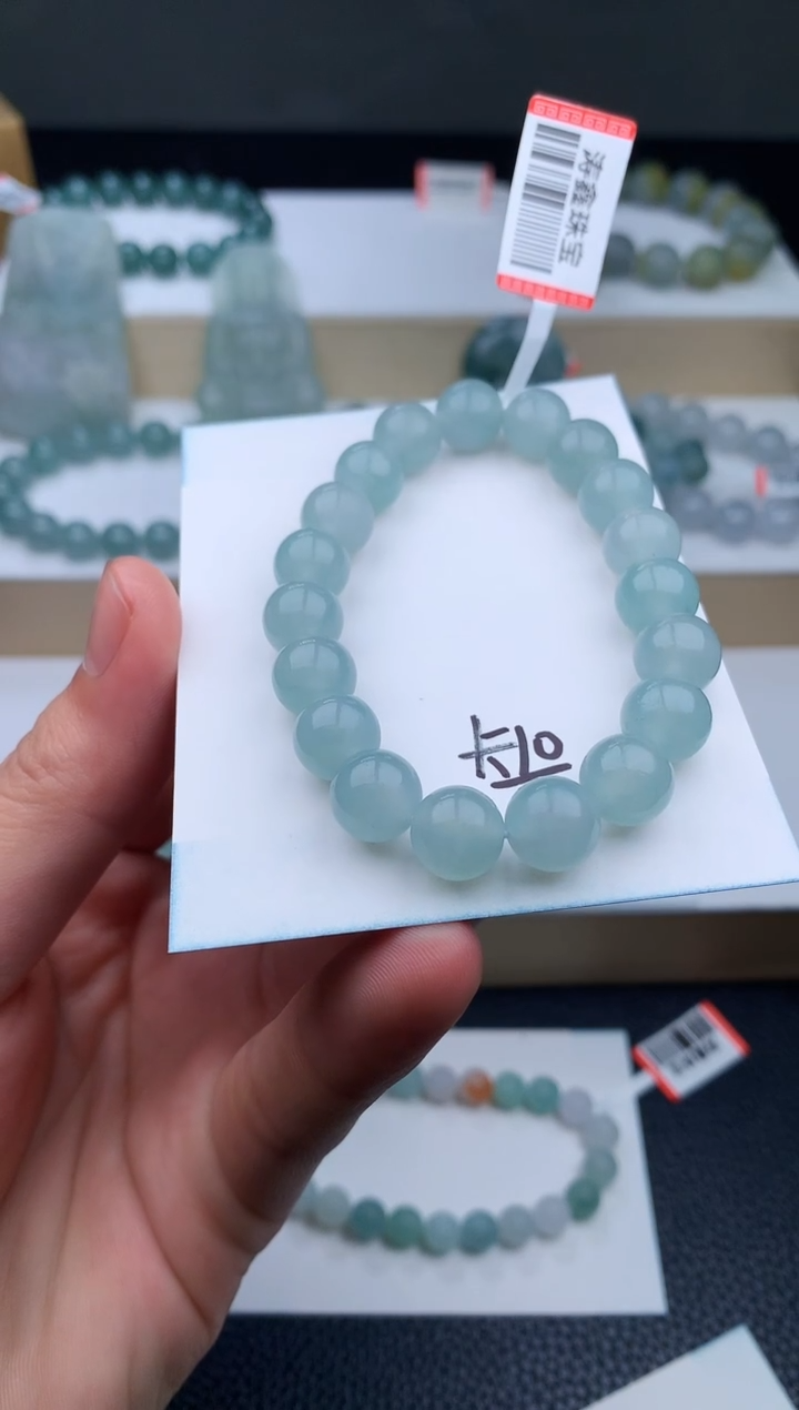 未镶嵌定制翡翠子**亥手串