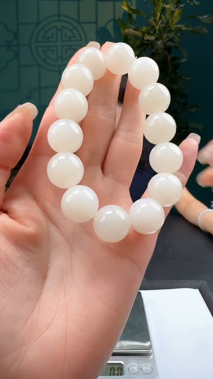 手串未镶嵌和田玉T76