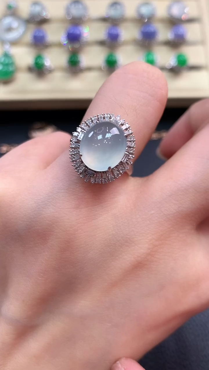 【闪购商品】翡翠戒指18K金镶嵌b92      