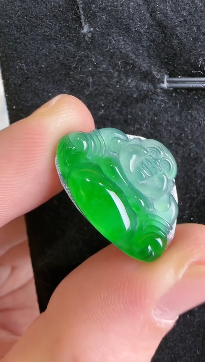 【闪购商品】翡翠吊坠(不含链)未镶嵌··