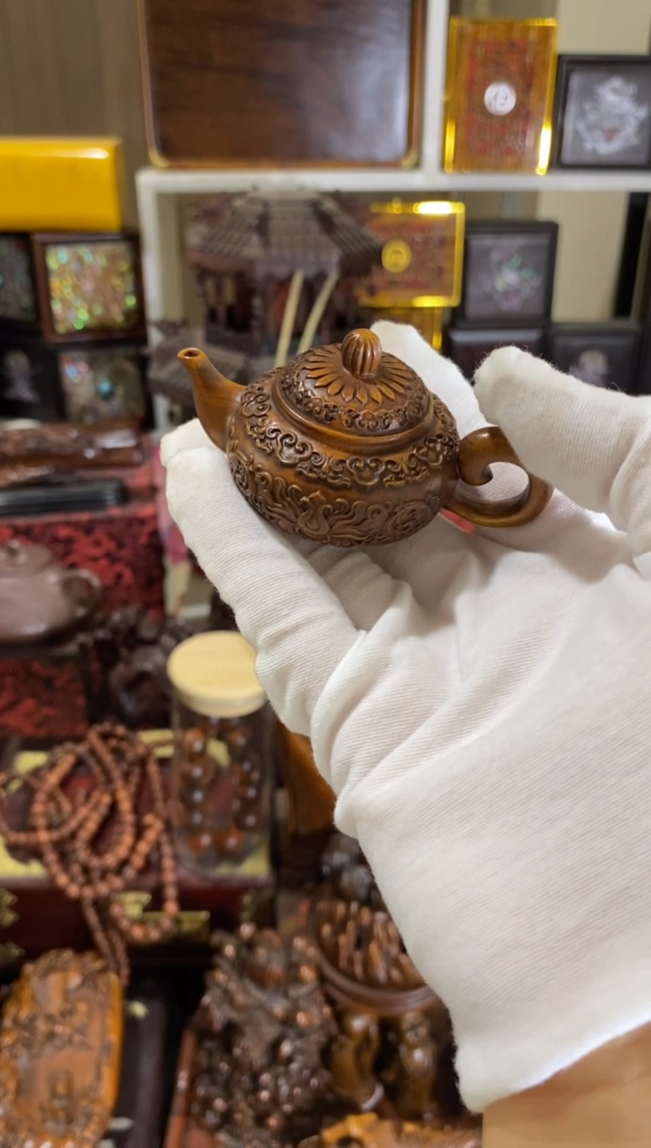 木小叶黄杨小件吉祥花壶