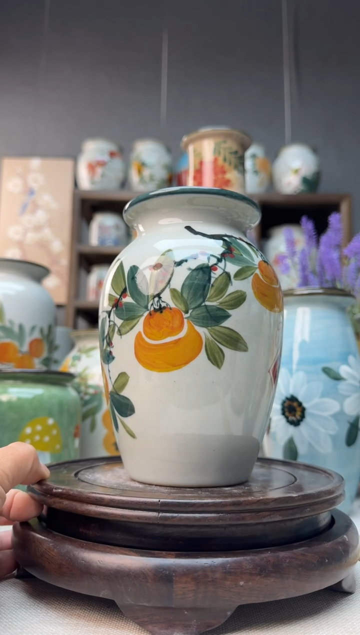 【闪购商品】瓶景德镇手绘陶瓷花瓶底部无孔高17口8左右