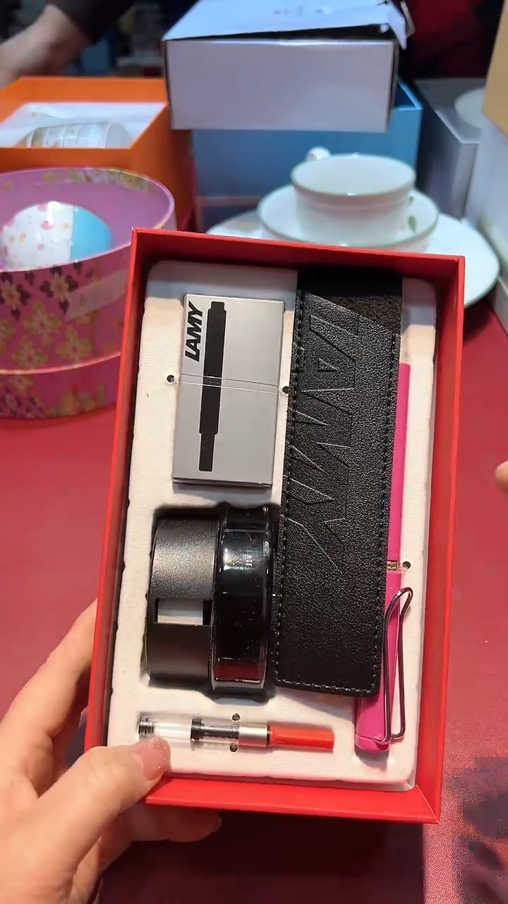 【闪购商品】瓷片锅碗瓢盆一件不剩