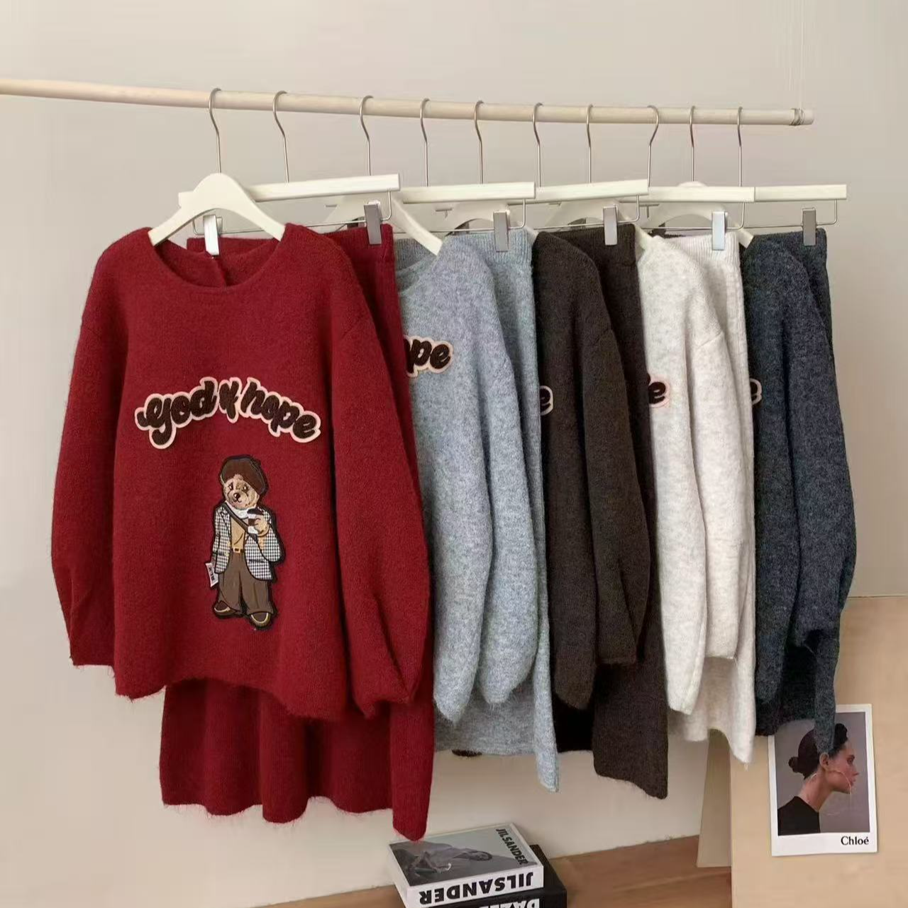 孕妇套装2025秋冬新款时髦洋气慵懒风上衣半身裙减龄穿搭针织套装