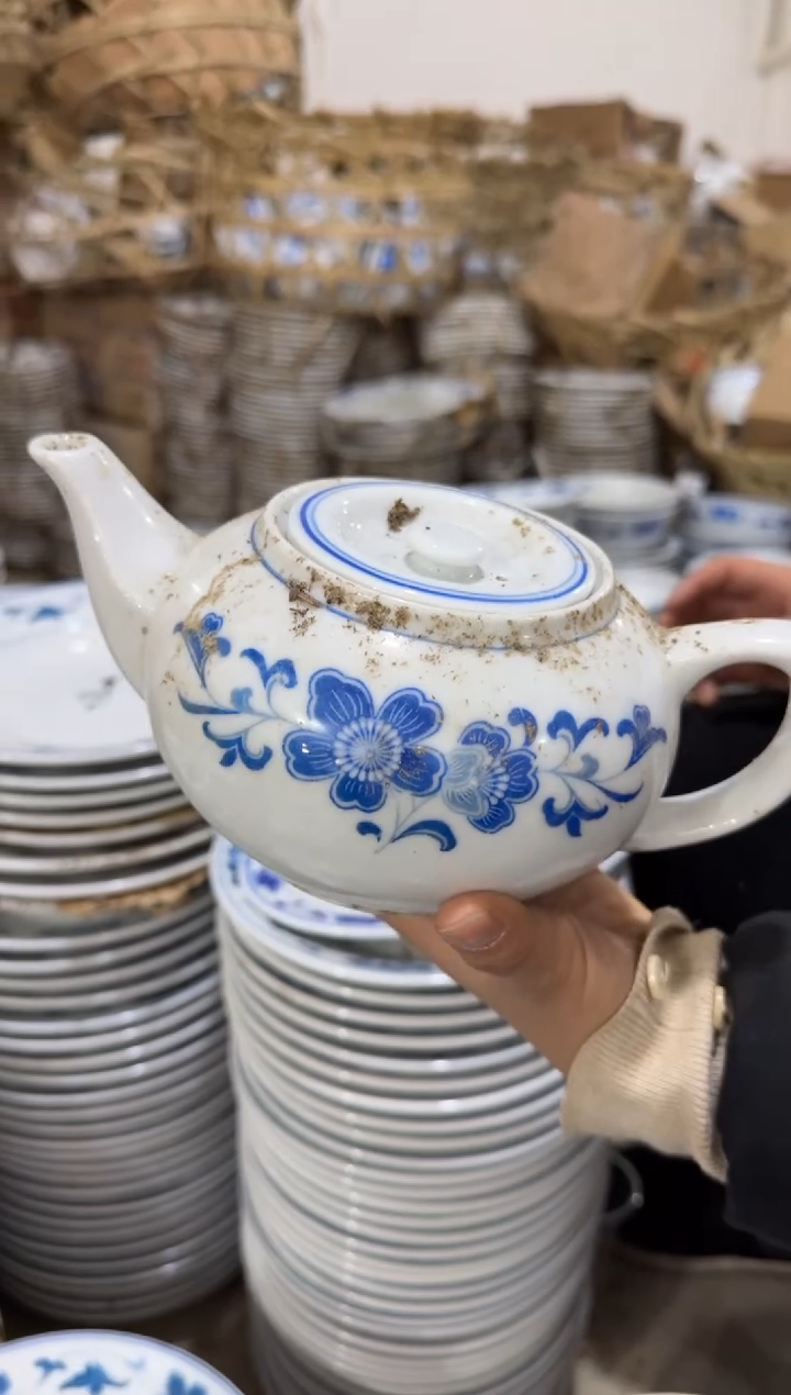 【闪购商品】摆件蓝海棠800毫升微瑕介意勿拍