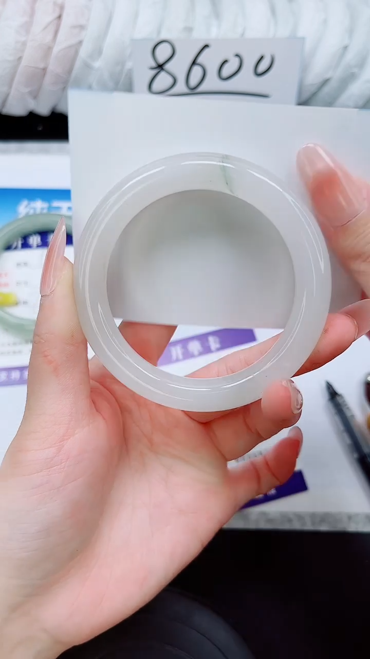 石英质玉手镯未镶嵌A140-55/56