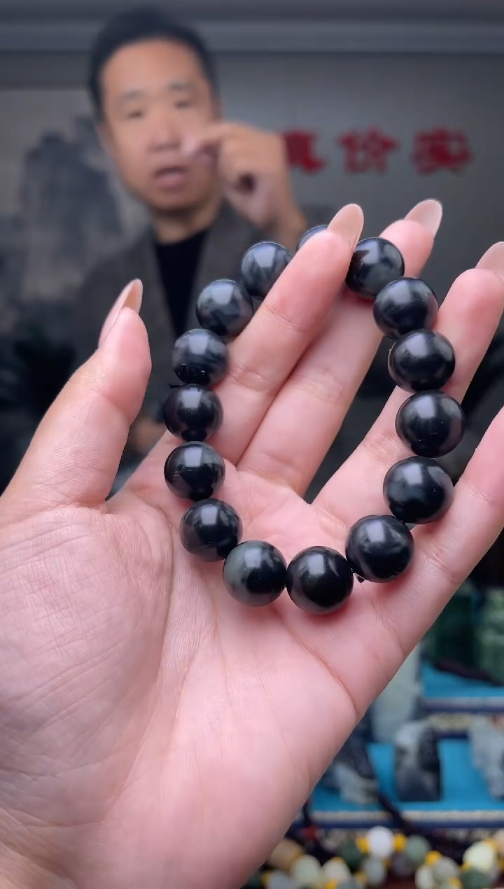 未镶嵌和田玉挂件1