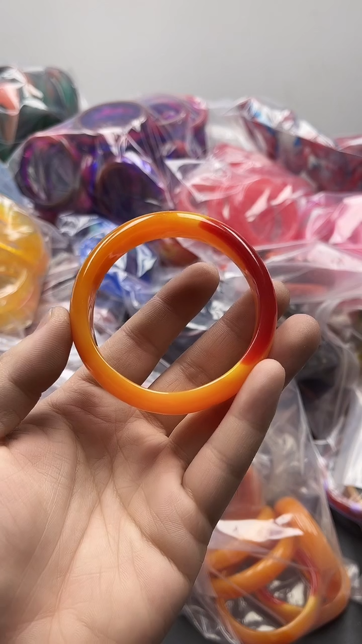 【闪购商品】硅化珊瑚手镯未镶嵌224