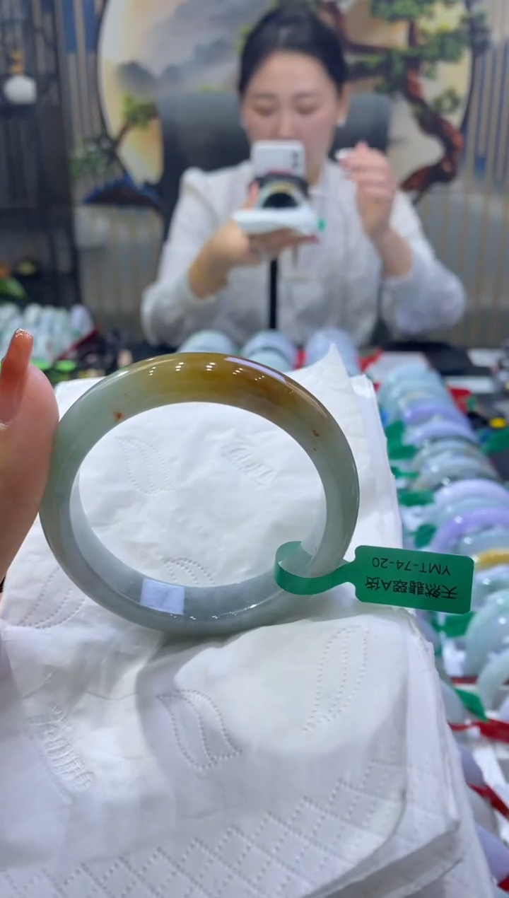 【闪购商品】翡翠手镯未镶嵌00002647