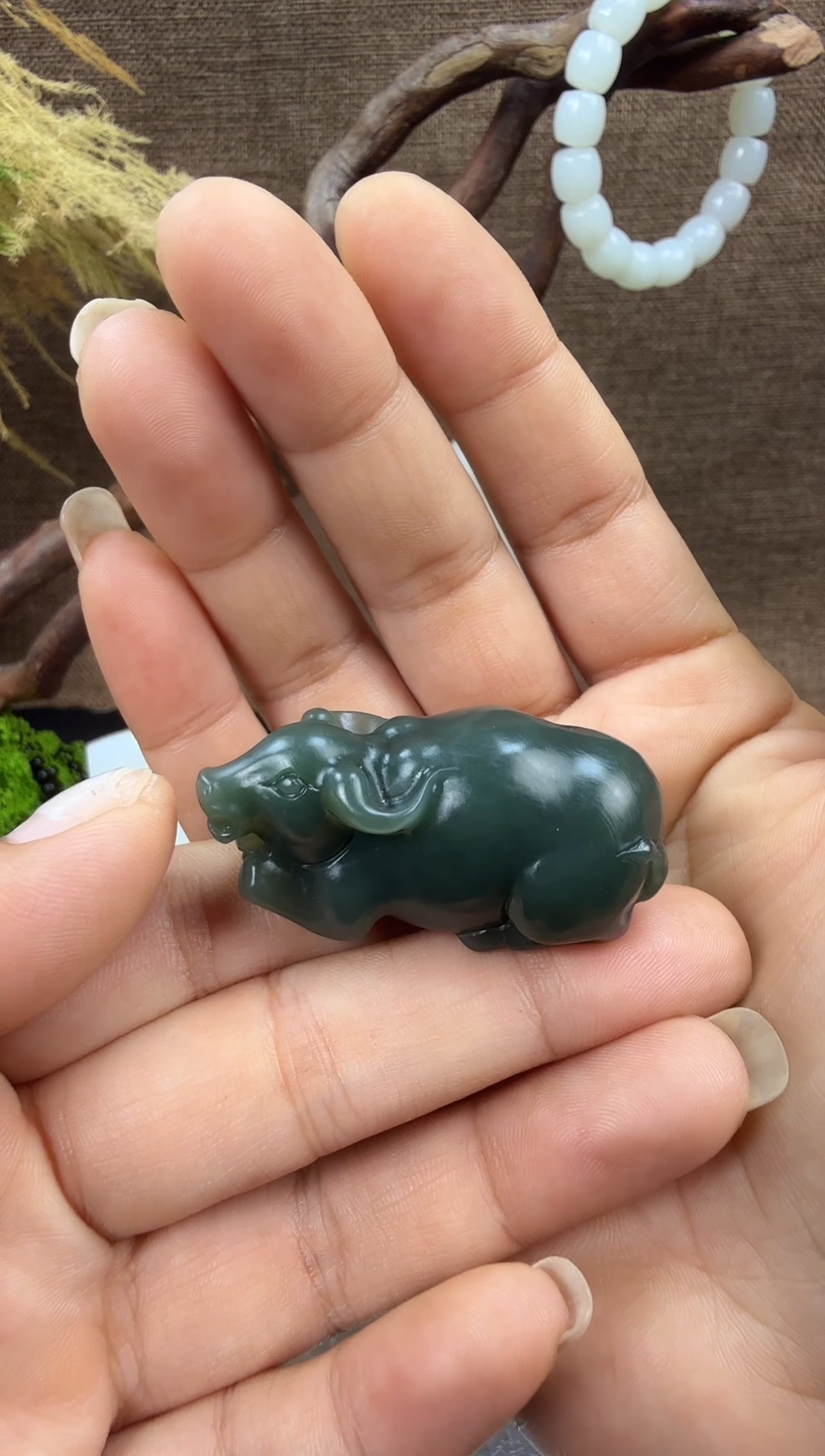 未镶嵌和田玉挂件和田玉