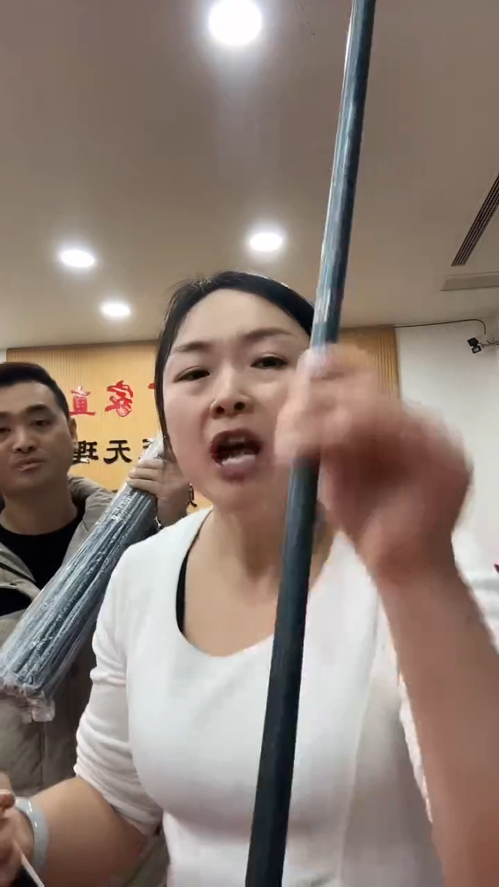 碳素2.7m样品竿随机发