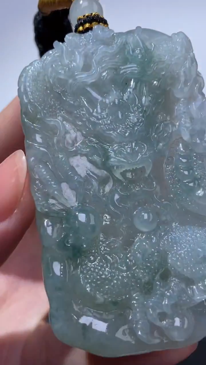 未镶嵌挂件翡翠377393  多人