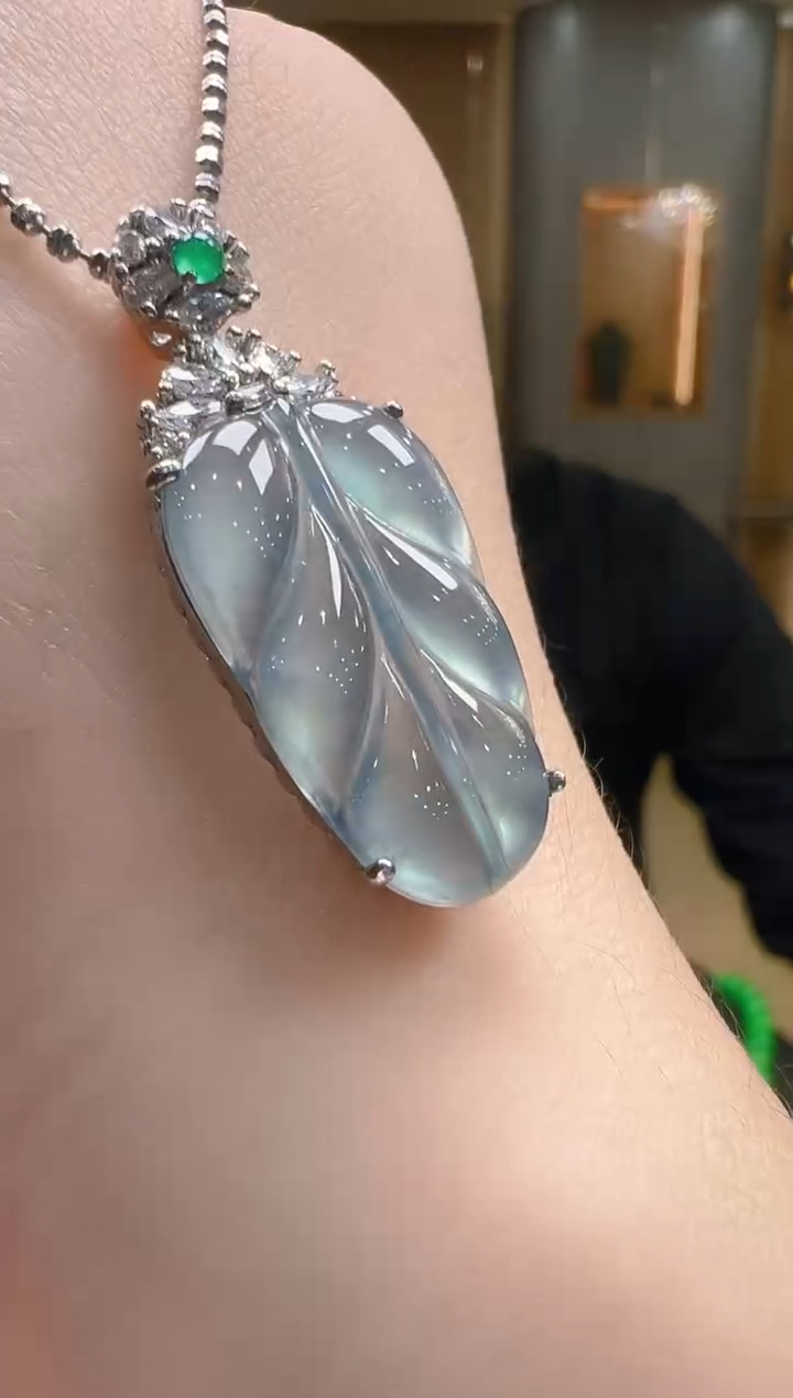 吊坠(不含链)未镶嵌翡翠天然A货翡翠多样性发一