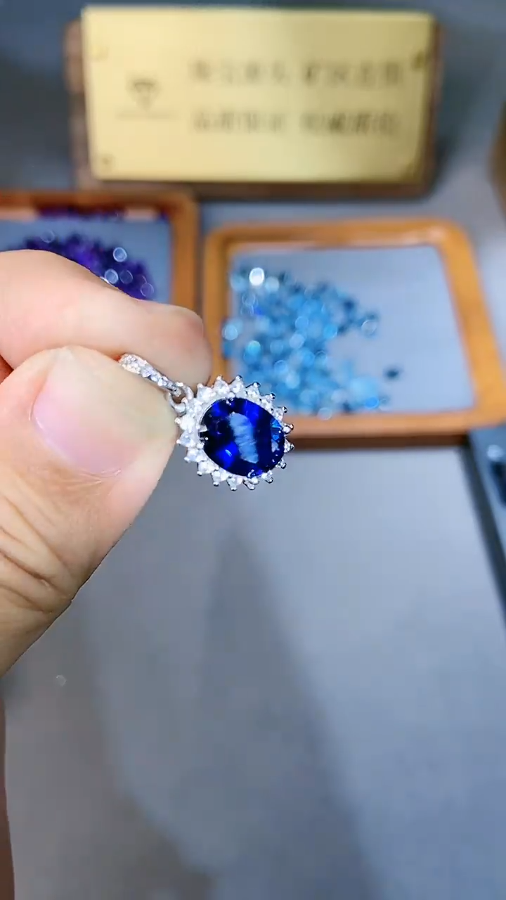 【闪购商品】蓝宝石颈饰银S925镶嵌354