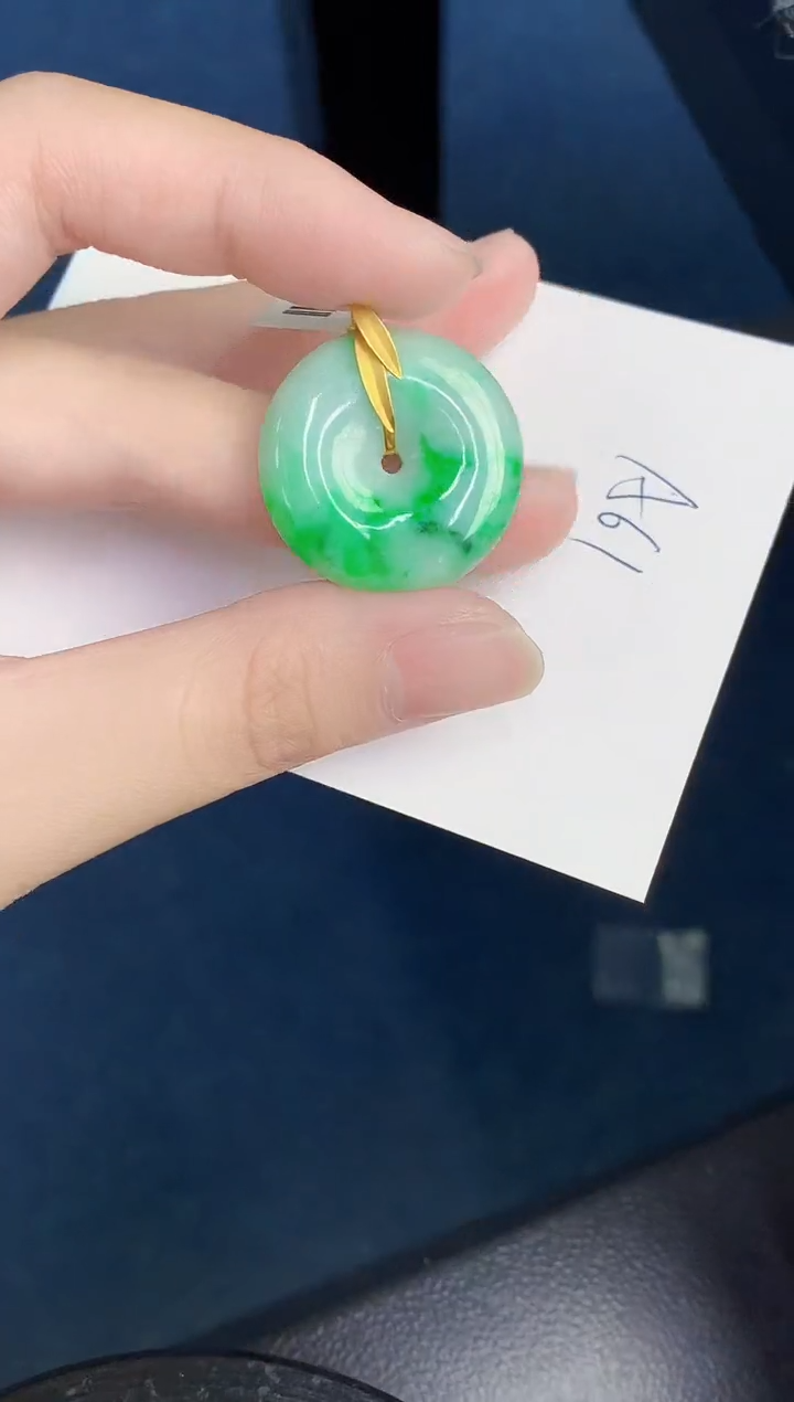 【闪购商品】翡翠颈饰18K金镶嵌000000000