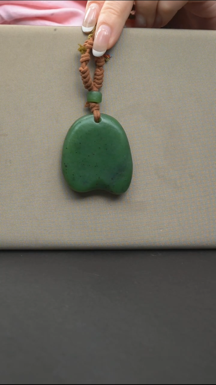 和田玉未镶嵌颈饰和田玉 未镶嵌 颈饰