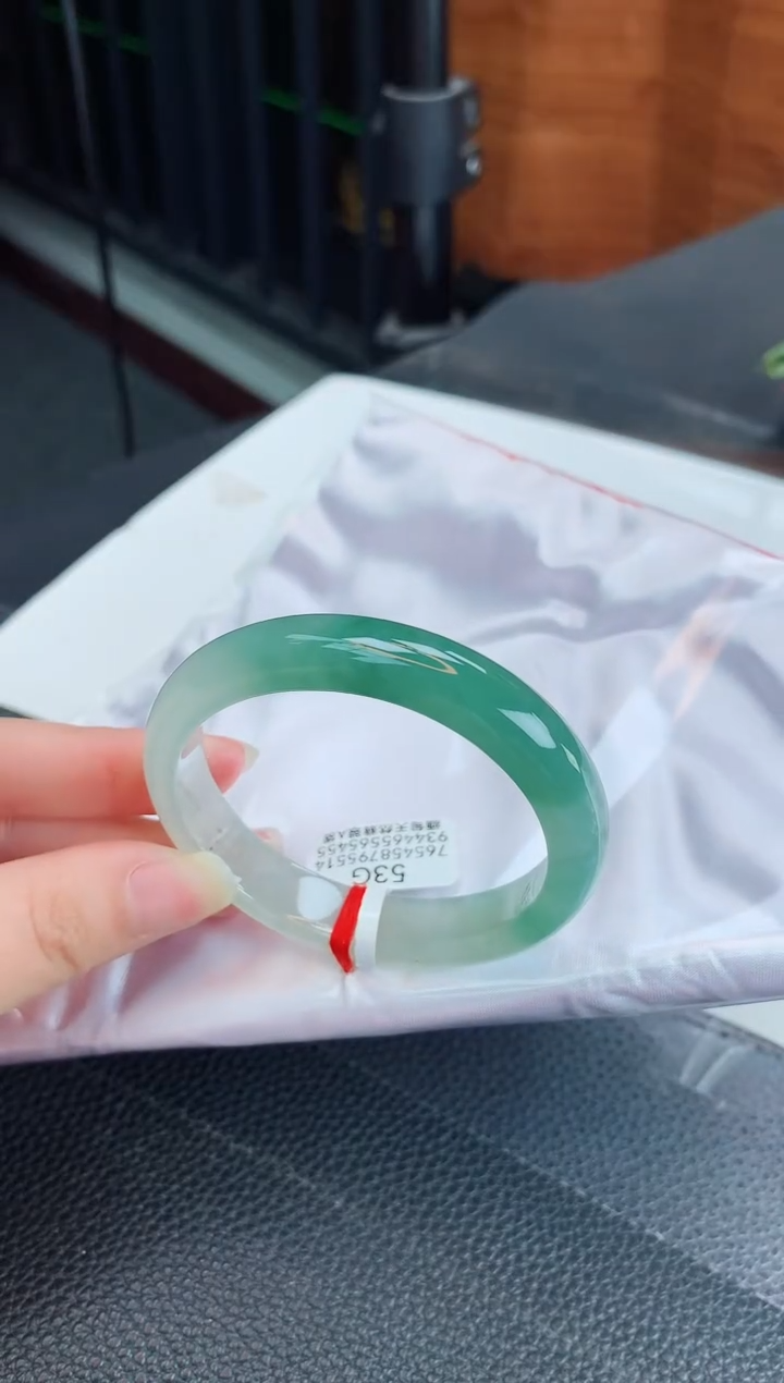 【闪购商品】翡翠手镯未镶嵌缅甸天然翡翠A货手镯