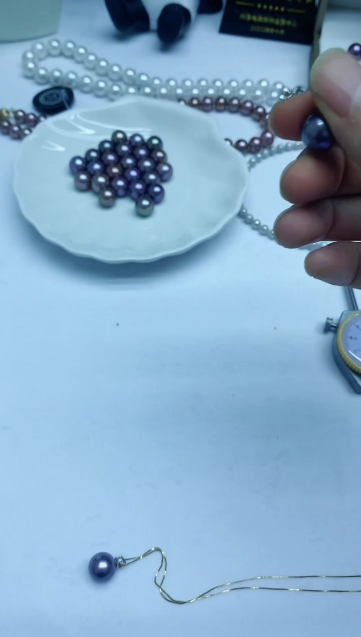 【闪购商品】淡水珍珠吊坠(赠链)18K金镶嵌11-12