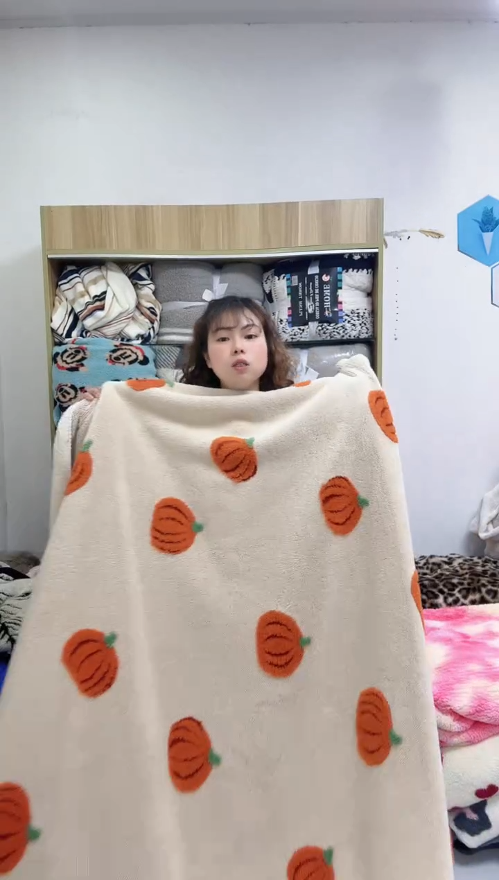 聚酯纤维1.5*2  色织阳离子南瓜