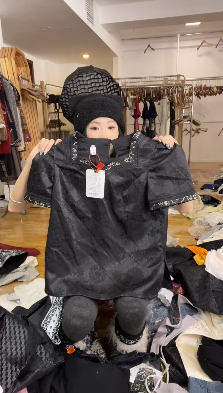 M码       90-105斤  半袖