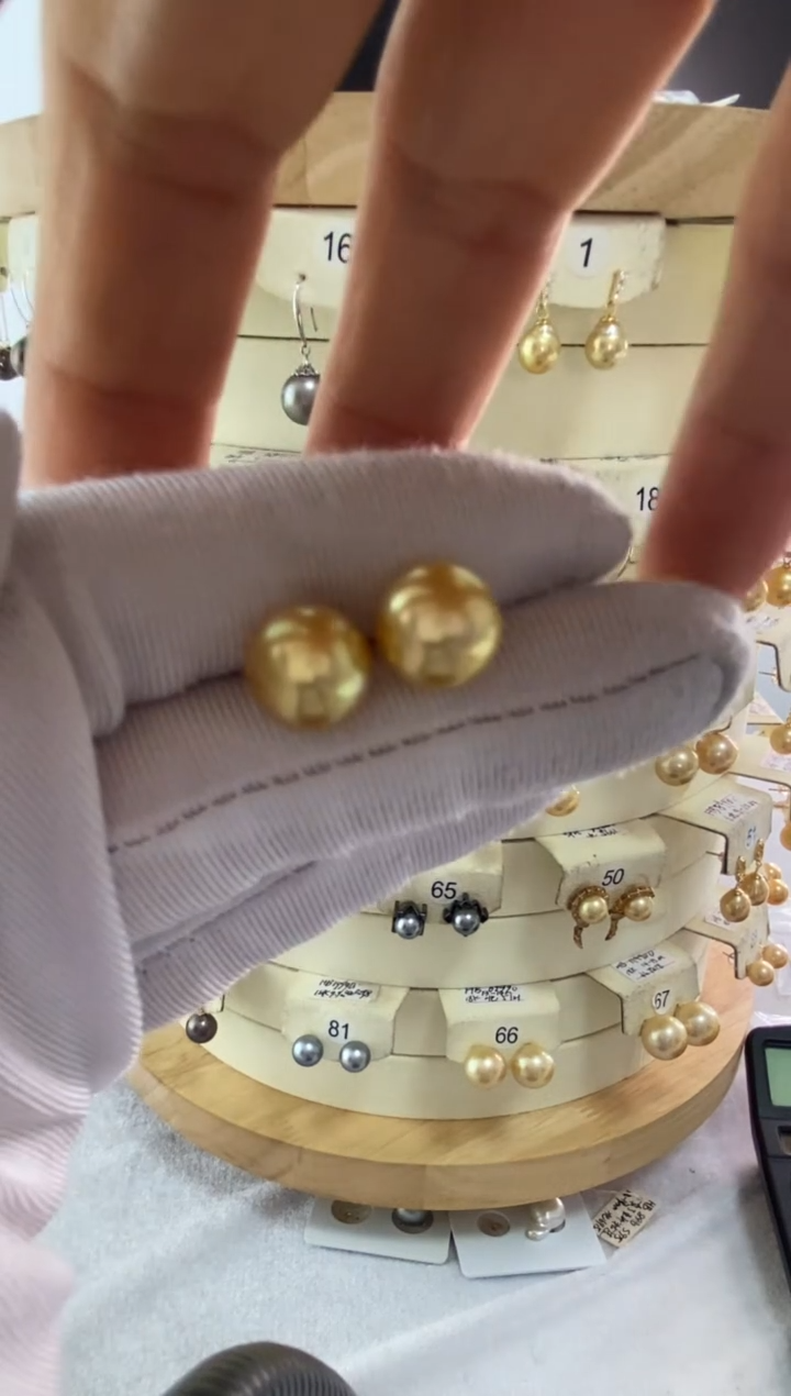 18K金镶嵌耳饰海水珍珠10-11mm