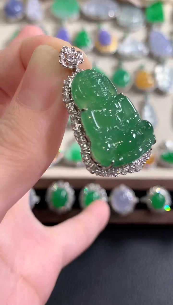 吊坠(不含链)18K金镶嵌翡翠冬日珠宝Q147