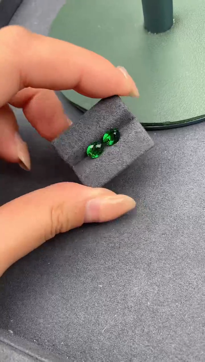【闪购商品】石榴石（沙弗莱）裸石未镶嵌2ct沙弗莱配对
