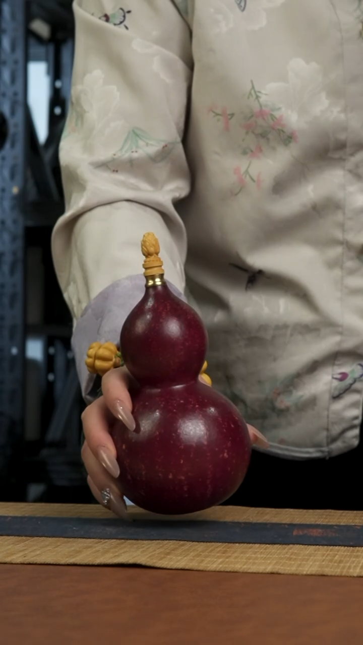 765号 天然热水酒葫芦 一物一拍（有瑕介意勿拍）