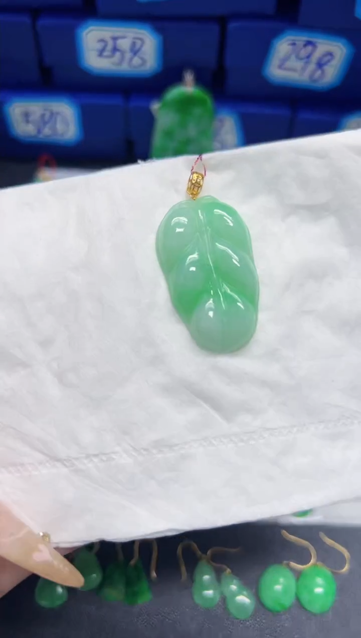 【闪购商品】翡翠颈饰18K金镶嵌Y缅料A货/支持复检/一件