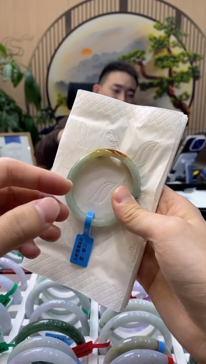 【闪购商品】翡翠手镯未镶嵌000011505