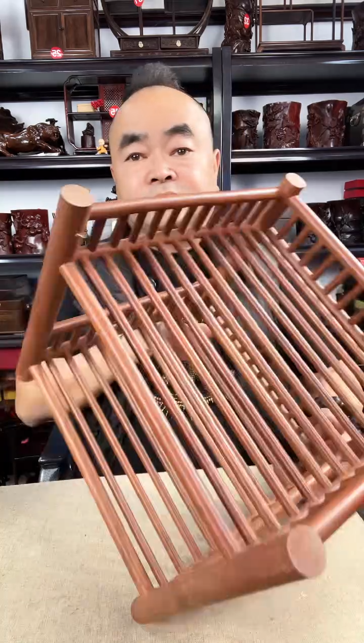 木182老李红木工艺品