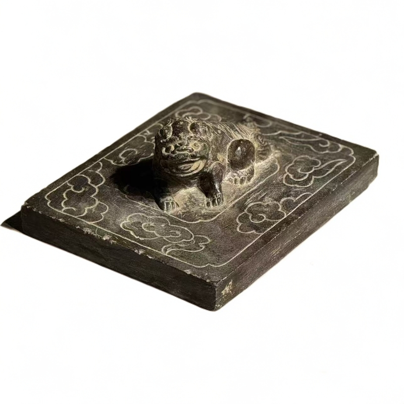 瑞兽桌面摆件镇纸