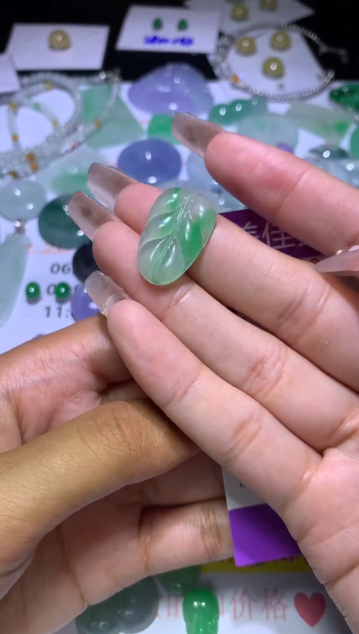 【闪购商品】定制翡翠未镶嵌CXX004646