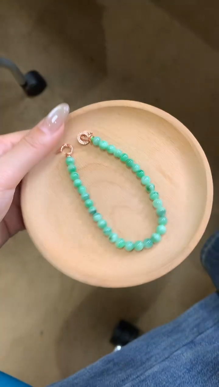 未镶嵌手串翡翠翡翠