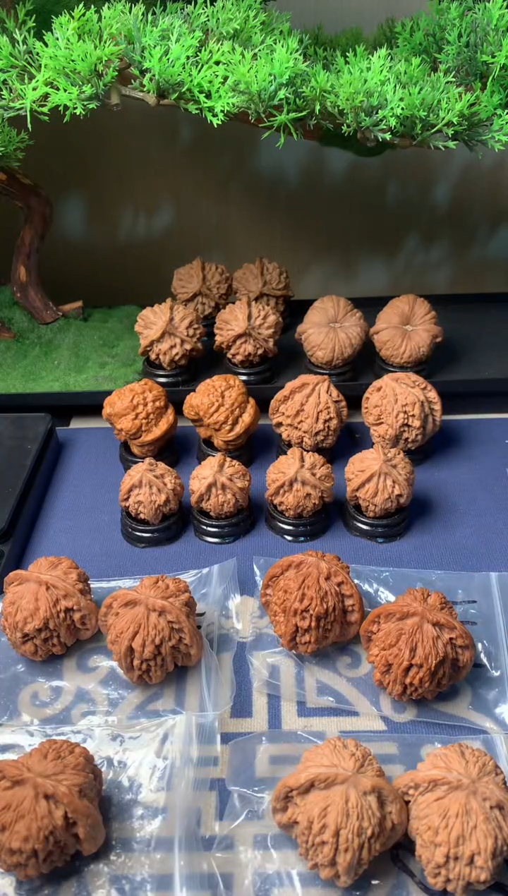 【闪购商品】文玩核桃吊坠46四座楼