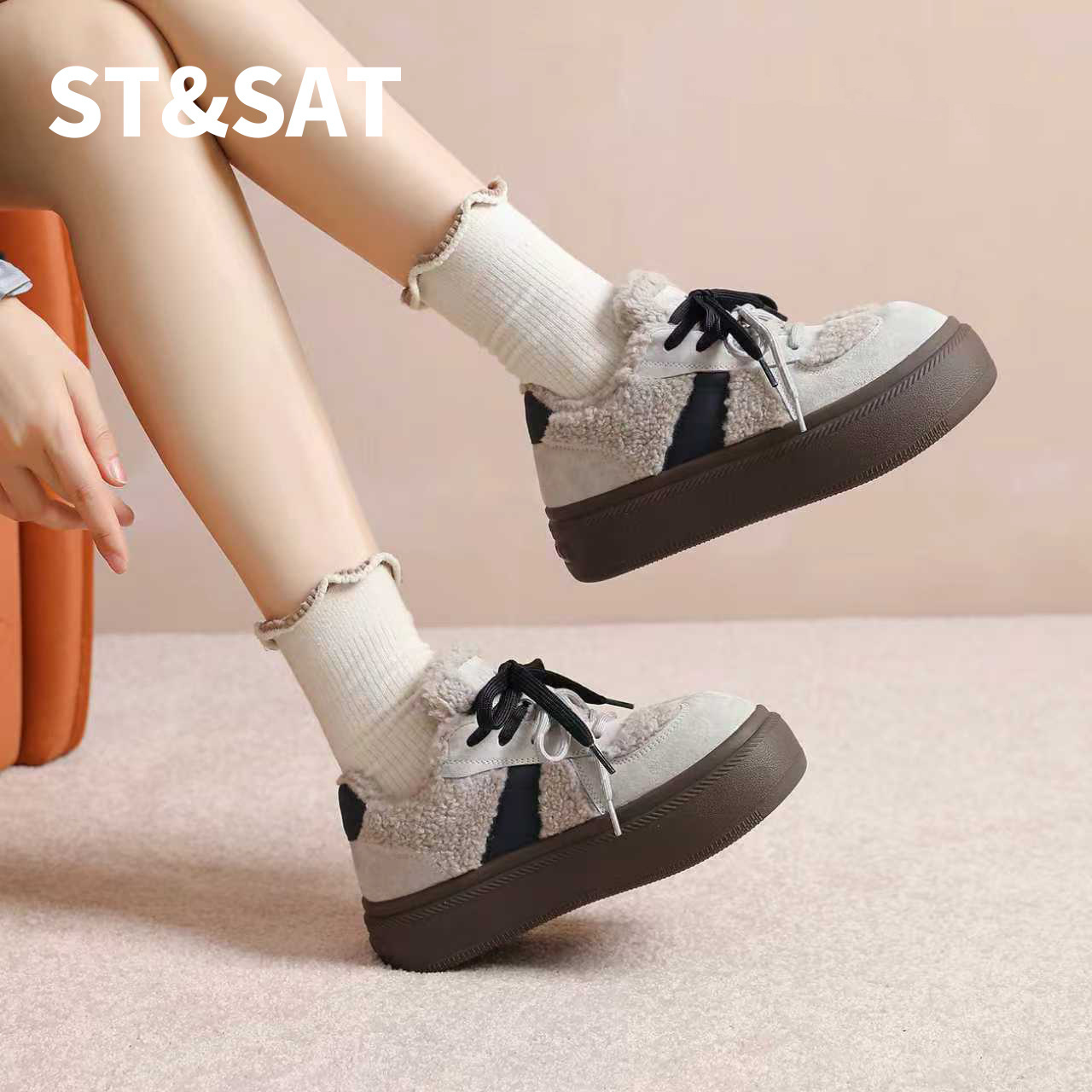 星期六新款女鞋圆头冬季加绒时尚百搭厚底毛毛鞋真皮休闲鞋秋冬