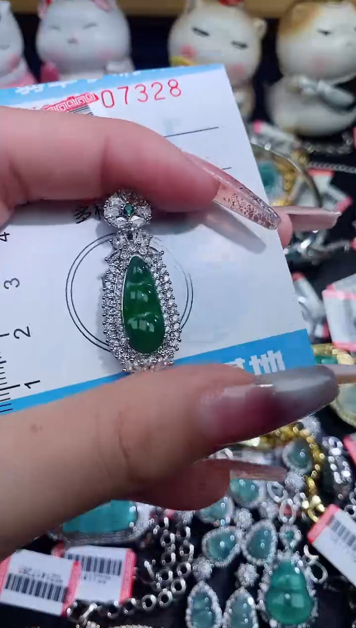 【闪购商品】翡翠颈饰未镶嵌闪购0007328