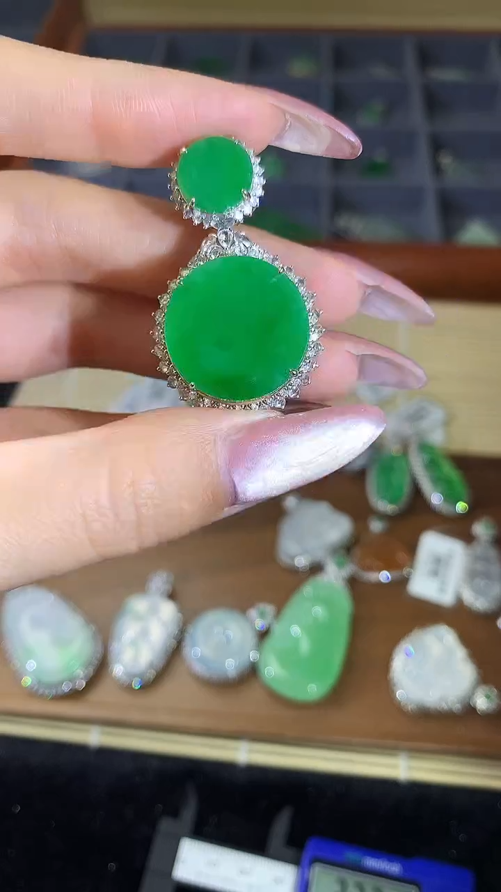 【闪购商品】翡翠吊坠(不含链)18K金镶嵌无事牌吊坠ccy