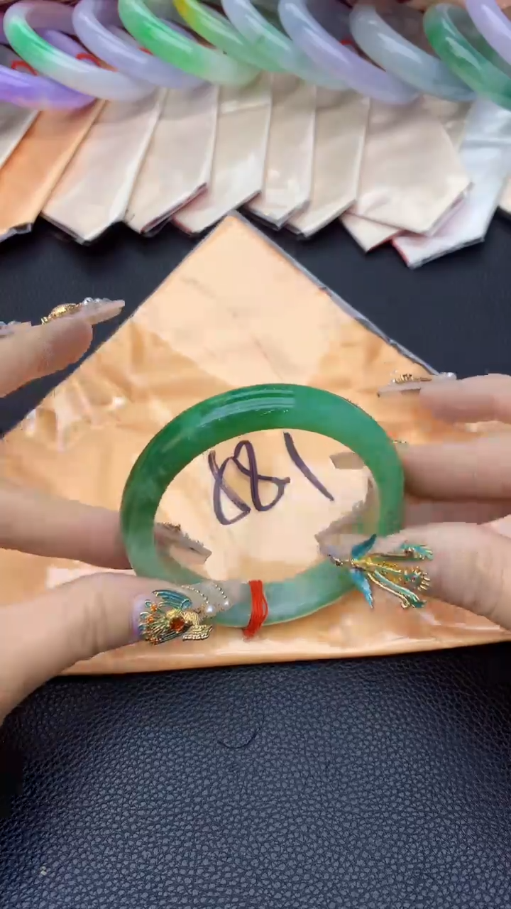 【闪购商品】翡翠手镯未镶嵌0984965563