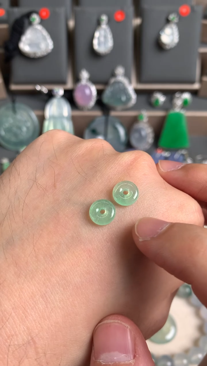 未镶嵌定制翡翠裸玉