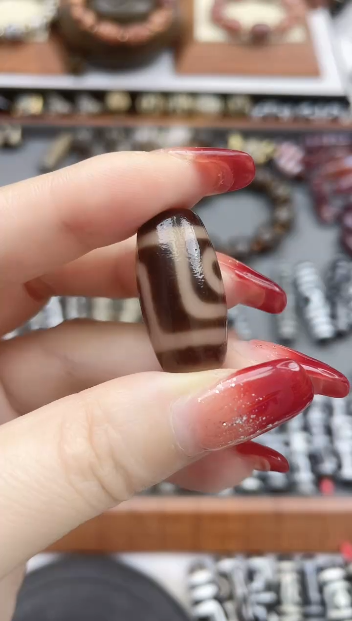 【闪购商品】玛瑙/玉髓珠珠未镶嵌地门二眼